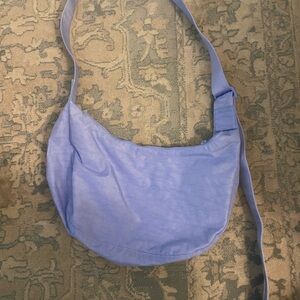 Baggu Medium Crescent Bag in French blue